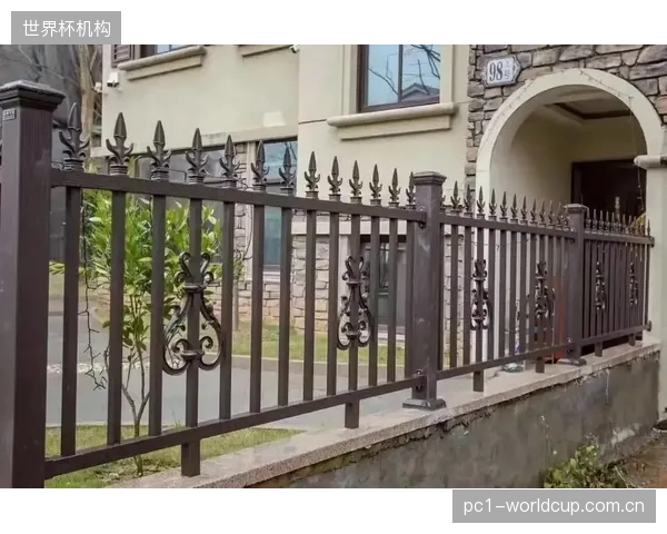过度设计的围栏立柱是否只是“心理安慰”，而真正的薄弱环节——网片连接点却被置之不理？